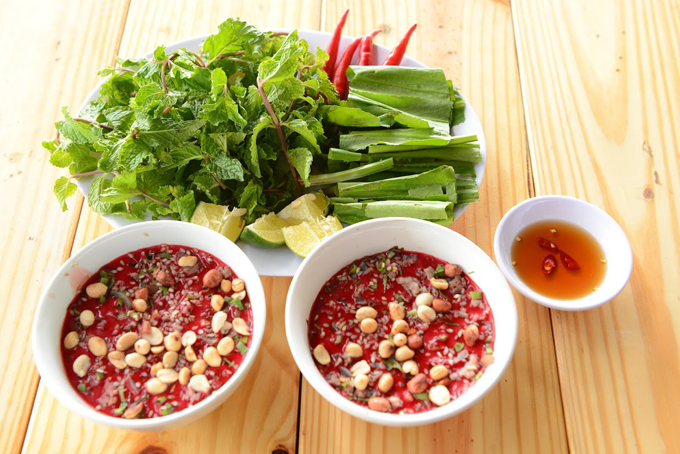 Mơ thấy Tiết Canh điềm báo gì, số mấy?