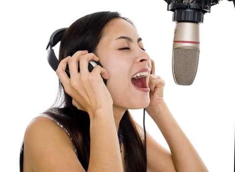 Mơ thấy ca hát – Chiêm bao thấy ca hát đánh con gì?